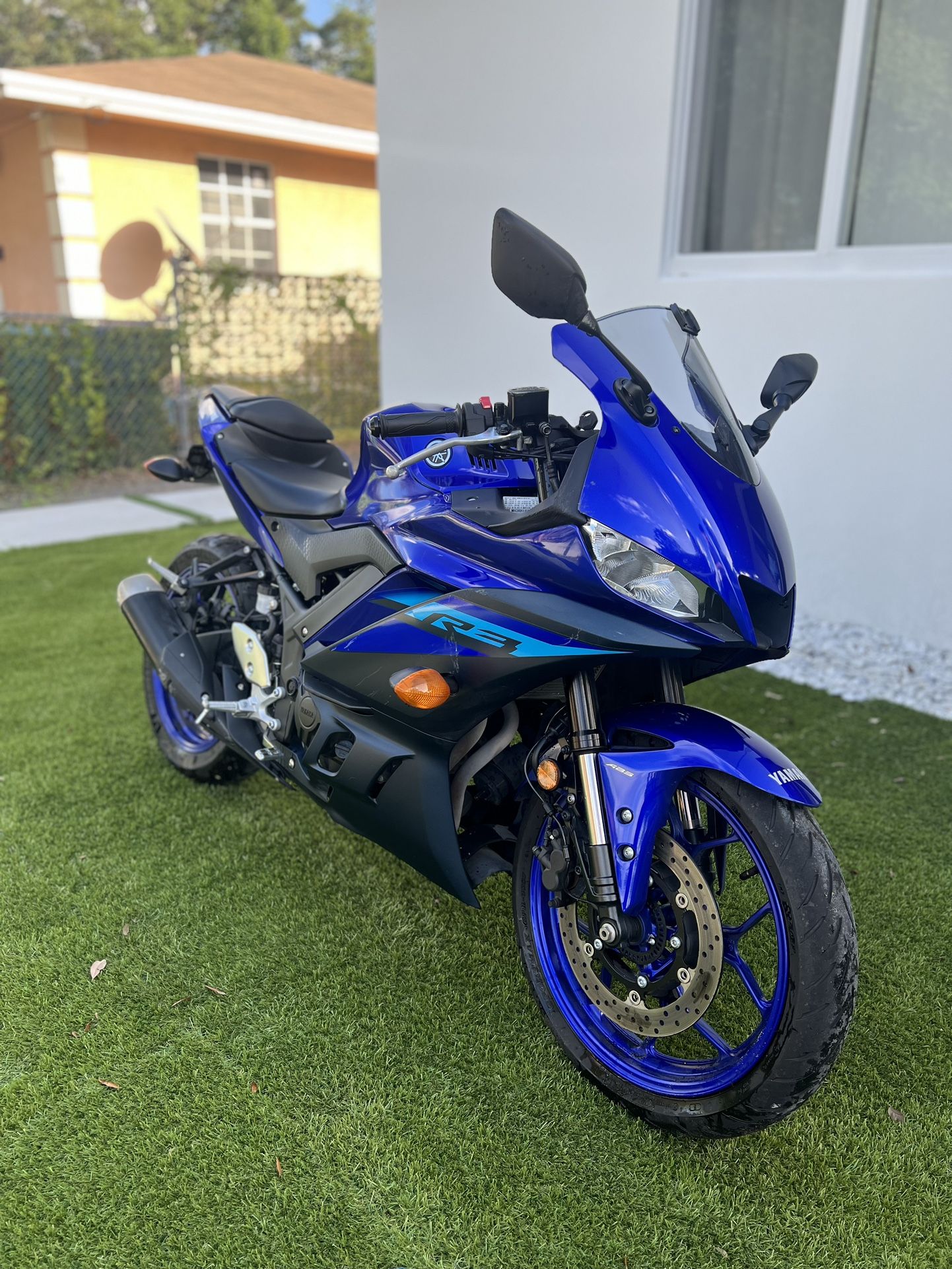 2024 Yamaha R3