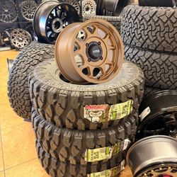 Webb bl UTV
CAN-AM RZR UTV
14” wheels 
All 4 wheels $499