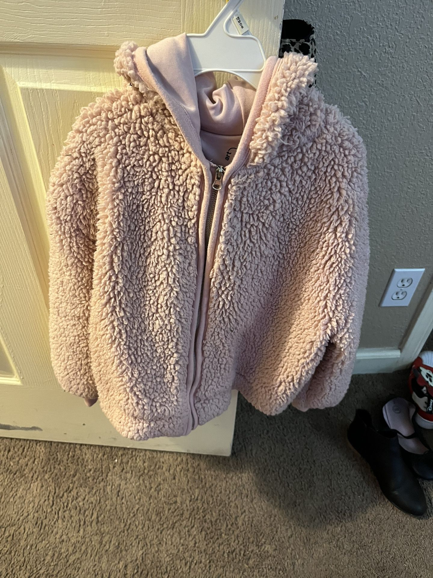 Girl Size 7-8 , 375 & pellicano