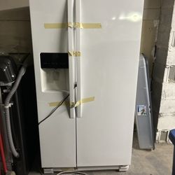 Whirlpool Refrigerator 