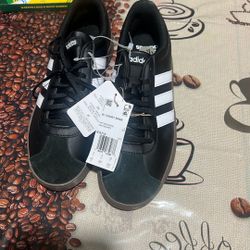 Adidas Women 9.5