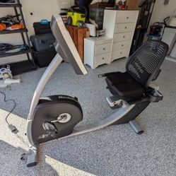 NordicTrack R35 Recumbent Bike With Screen, Bluetooth And Fan - Pick Up Only