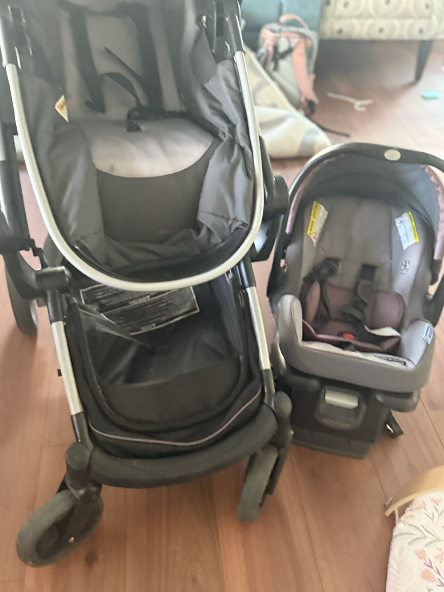 Baby Car seat And Stroller Plus Free Playing Matt