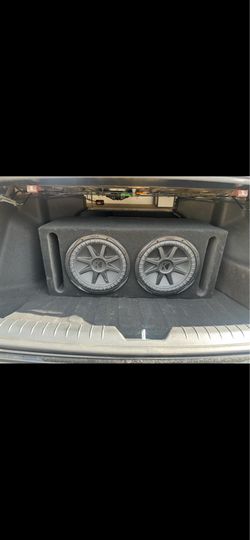 Kicker cvx 12 inch duals 2500 watts with 2400 watt amp