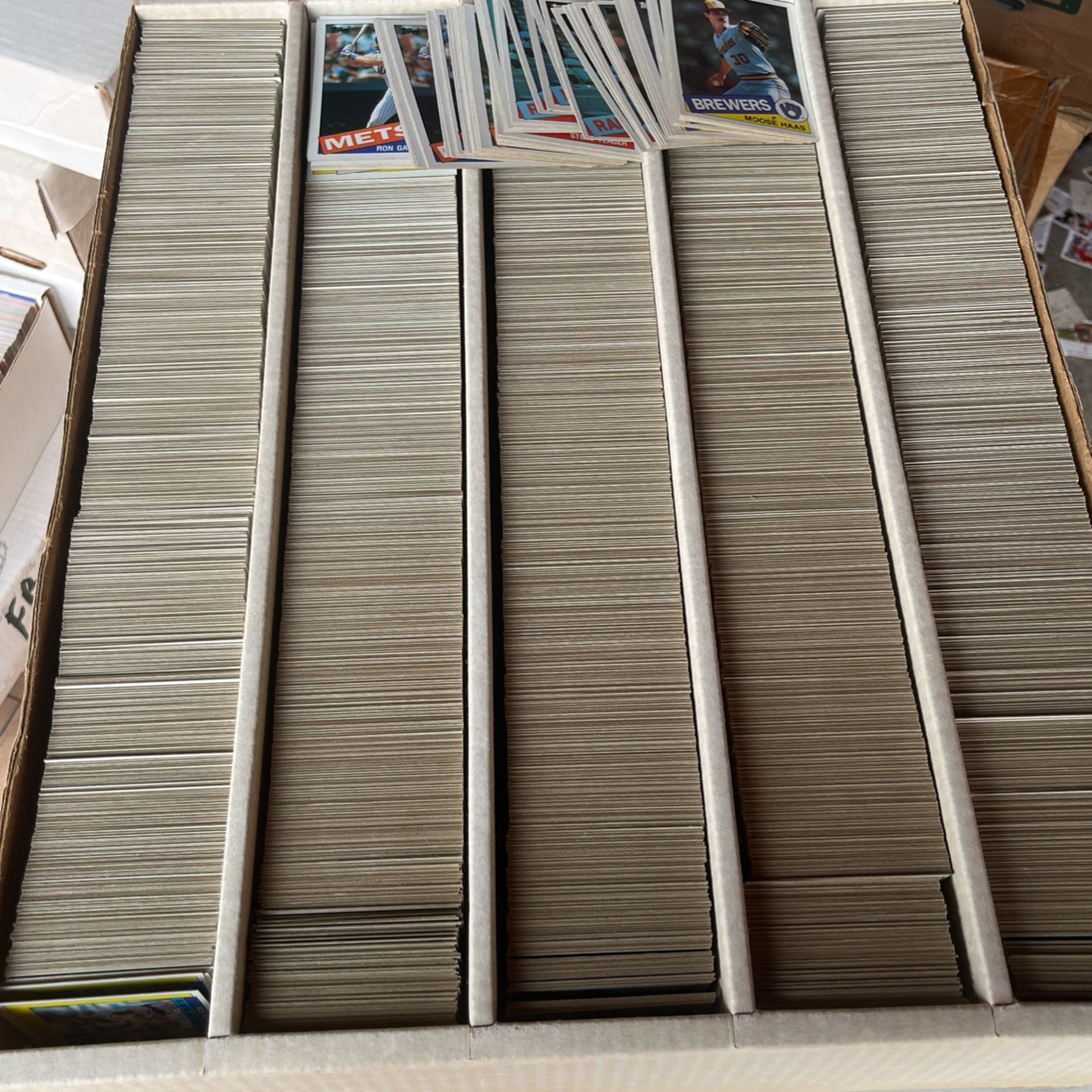 5000 1985 Topps Baseball Cards In Numerical Order!