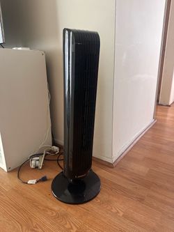 Lasko Tower Fan with Remote — Works Perfectly