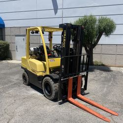 Forklift 