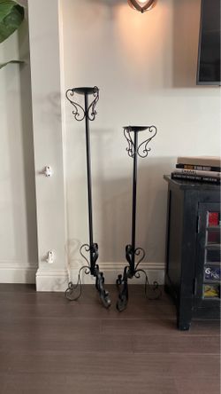 CANDLE HOLDER