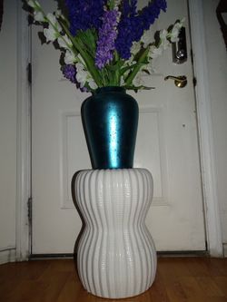 Modern pedestal, vase