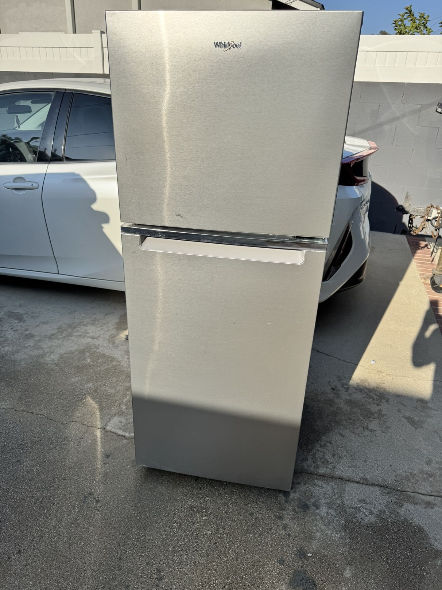Whirlpool Refrigerator 11.6 Cu. Ft.