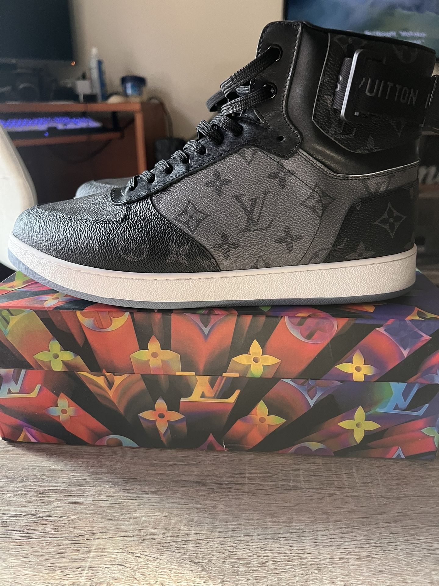 Louis Vuitton Sneakers
