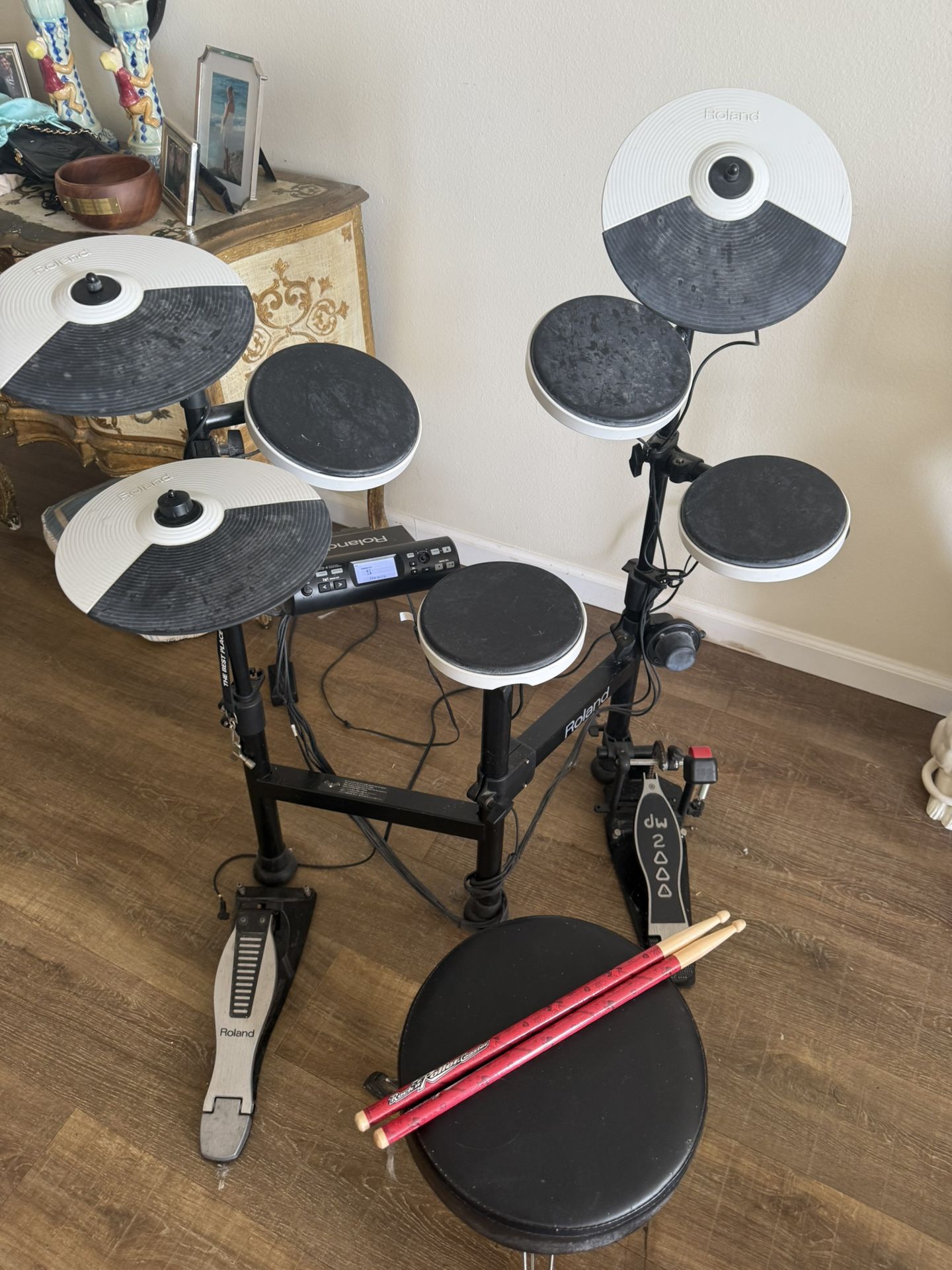 Roland TD-4 ELECTRIC DRUM KIT