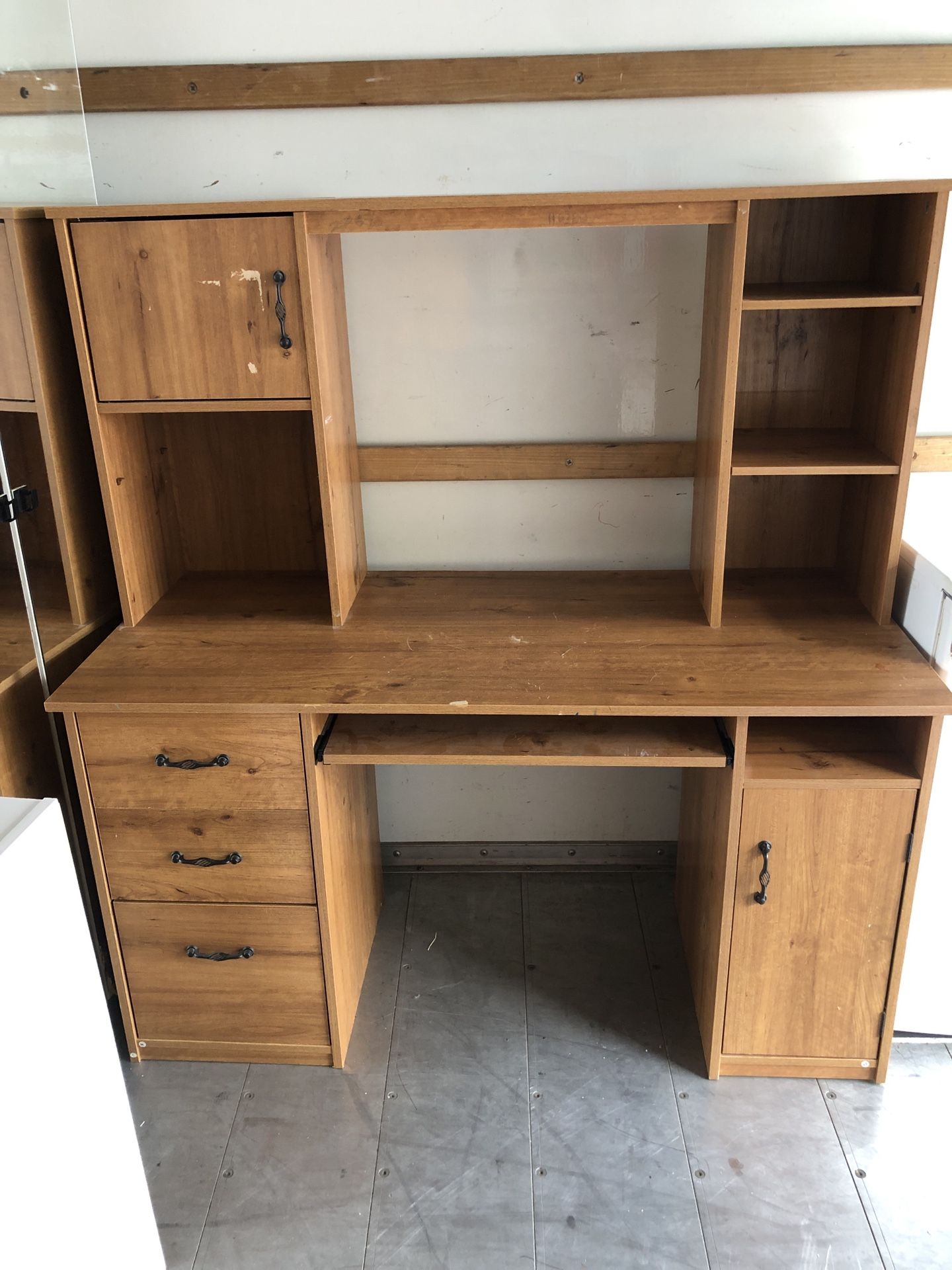 Free Desk