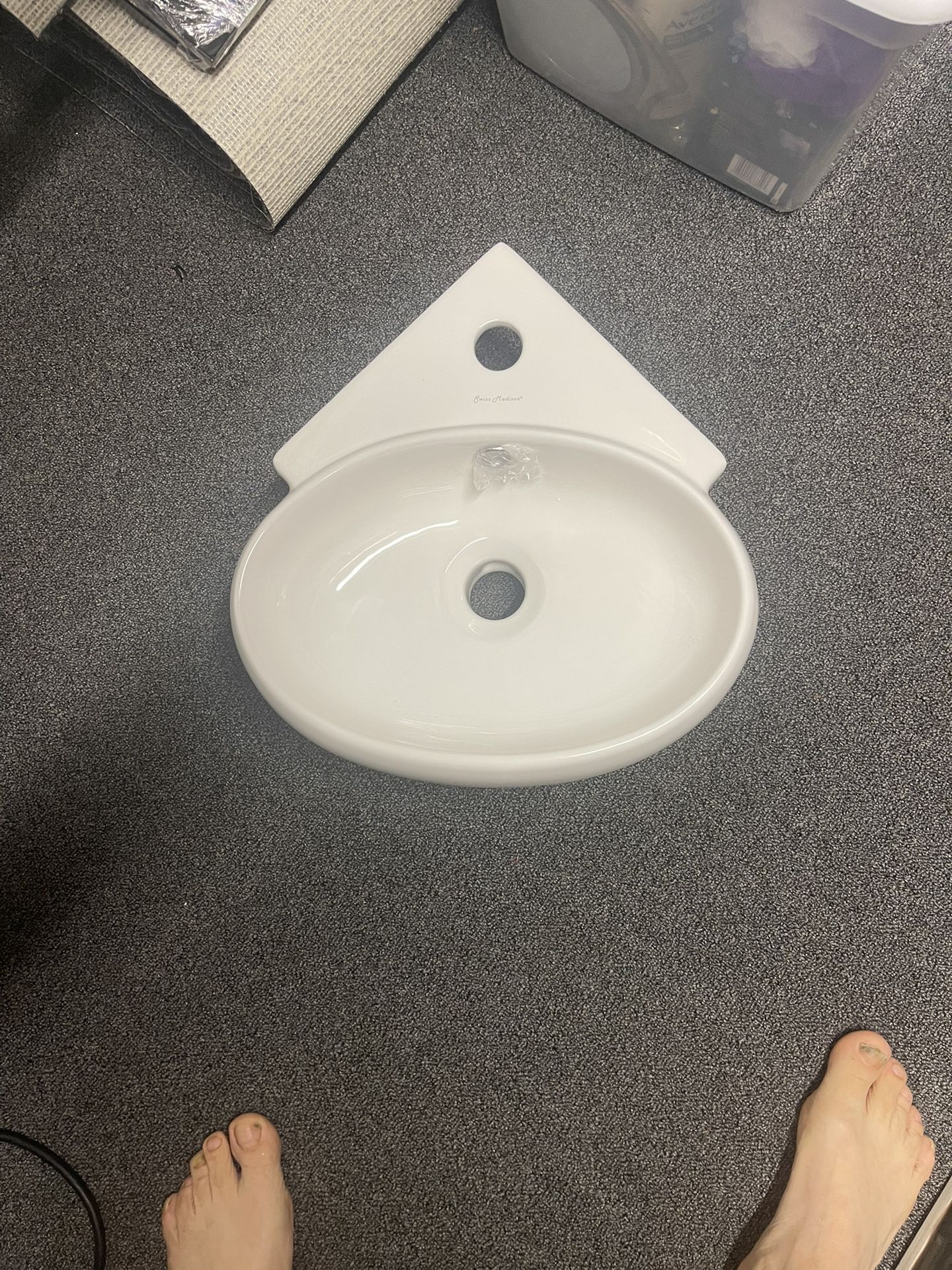 Small Porcelain Corner Sink