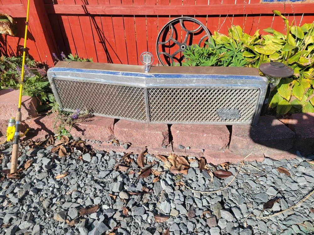 76 Malibu Classic Frt Grille Assembly