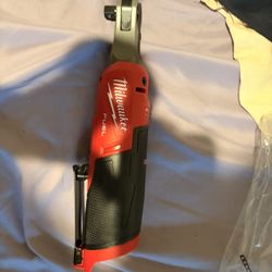 Milwaukee m12 3/8 Ratchet