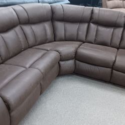 Reclining Sectional 