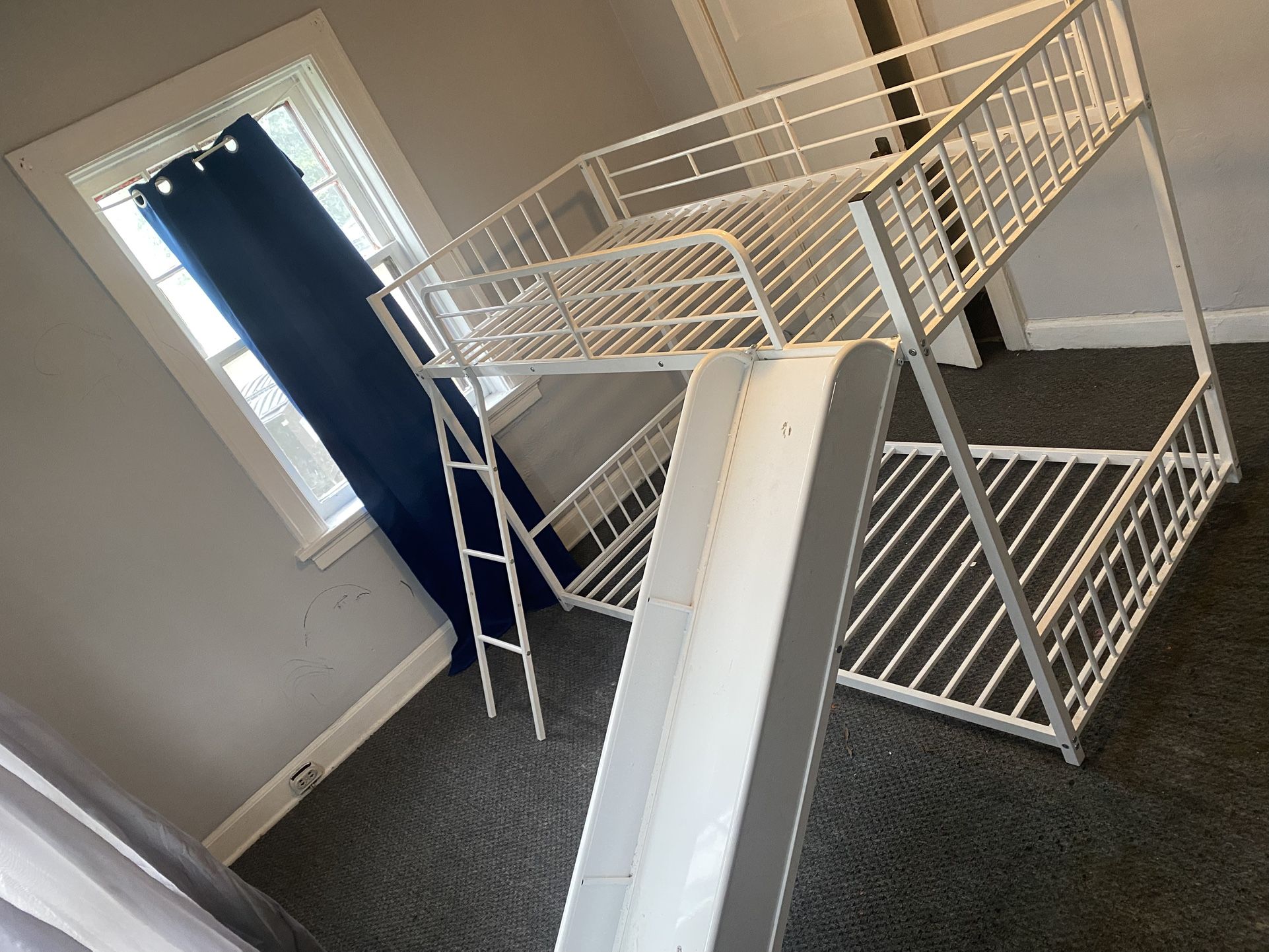 Twin Size Bunk Bed W/ Slide