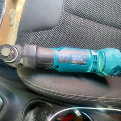 Makita Multi tool  Xmt03