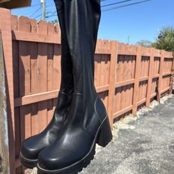 Charlotte Heeled Knee Boots 