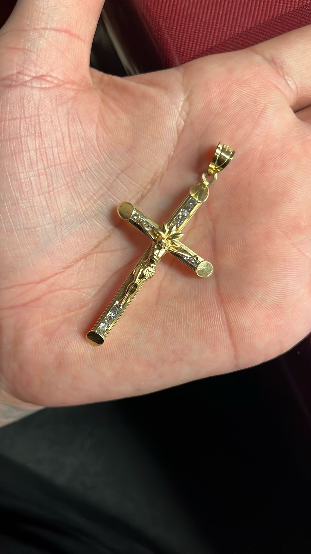 14k Gold Jesus pendant