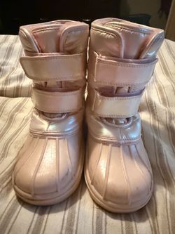 The Children’s Place: Girls Snow Boots