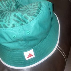 Adidas Bucket Hat 