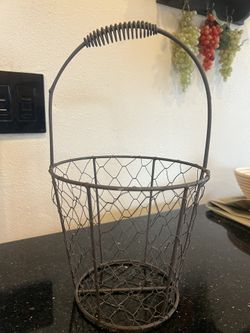 Farmhouse Style Chicken Wire Storage Basket 13 1/2” tall 18”diam round