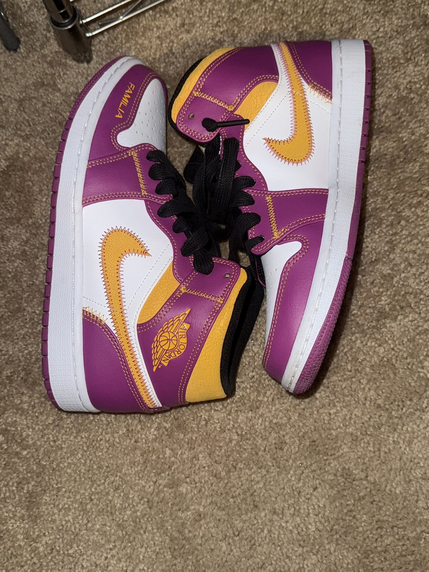 Men’s Size 7.5 Jordan 1 Mid Dia de los Muertos