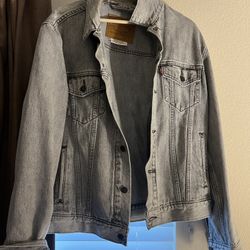 Men’s Levi jacket 