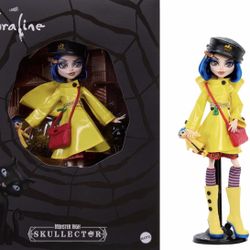 Monster High Skullector Doll, Coraline Collectible in Yellow Raincoat with Dress and Accessories Lik