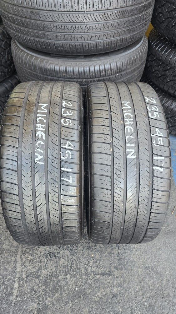 2 USED TIRES 235/45ZR17 MICHELIN PILOT SPORT ALL SEASON w/70% Thread Both Installed and Balanced $100 ($50 each)