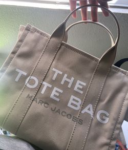 Marc Jacobs Beige Tote Bag Medium