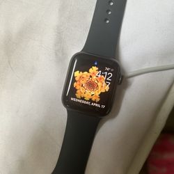 Apple Watch SE