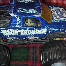 Monster Jam Truck Blue Thunder 