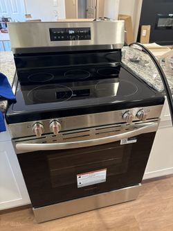 Frigidaire Electric Stove