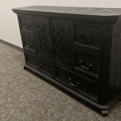 The Shabby Parlor-Harper Dresser Handrubbed Black