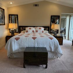 Chinoiserie Bedroom Set For Sale