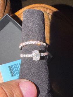 Beautiful new with tags engagement set solid 925 sterling silver not plated