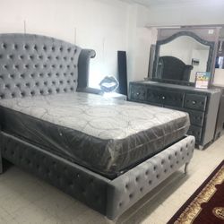 Queen Bed Dresser Mirror Nightstand 