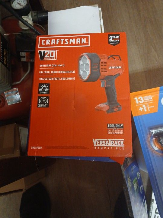 Craftsman V20 Lithium Ion Spotlight