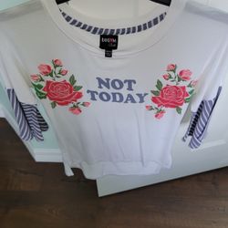 10 Shirts In Size Girls 10-12 Like New All For $30