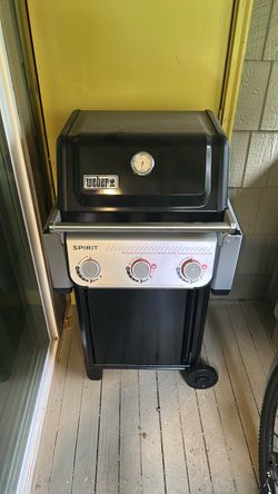 Weber Spirit 3 burner propane grill