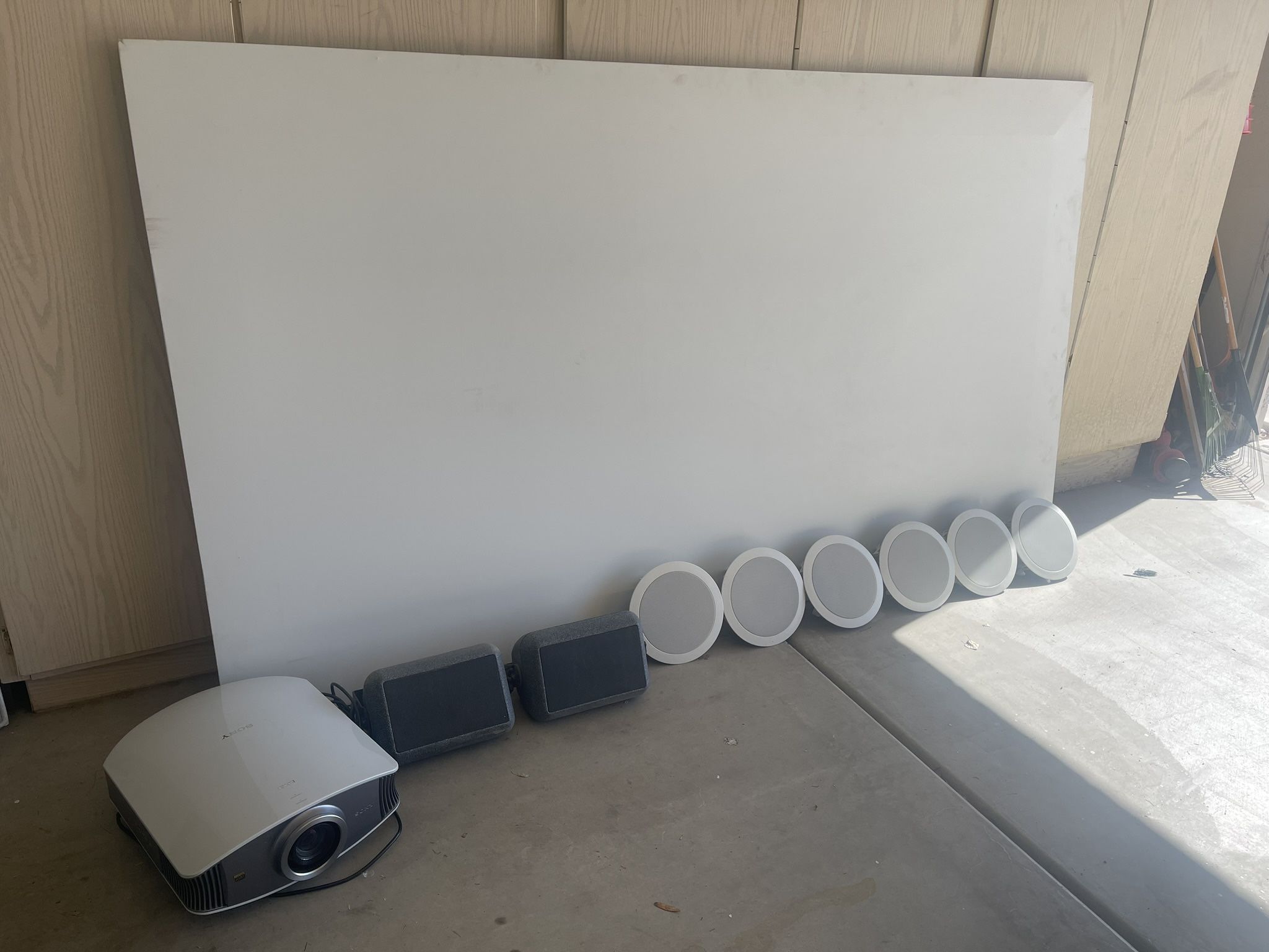 Sony VPL-Vw50 1080p Home Theater System