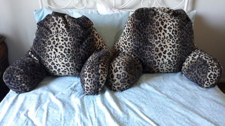 Cheetah bed pillows