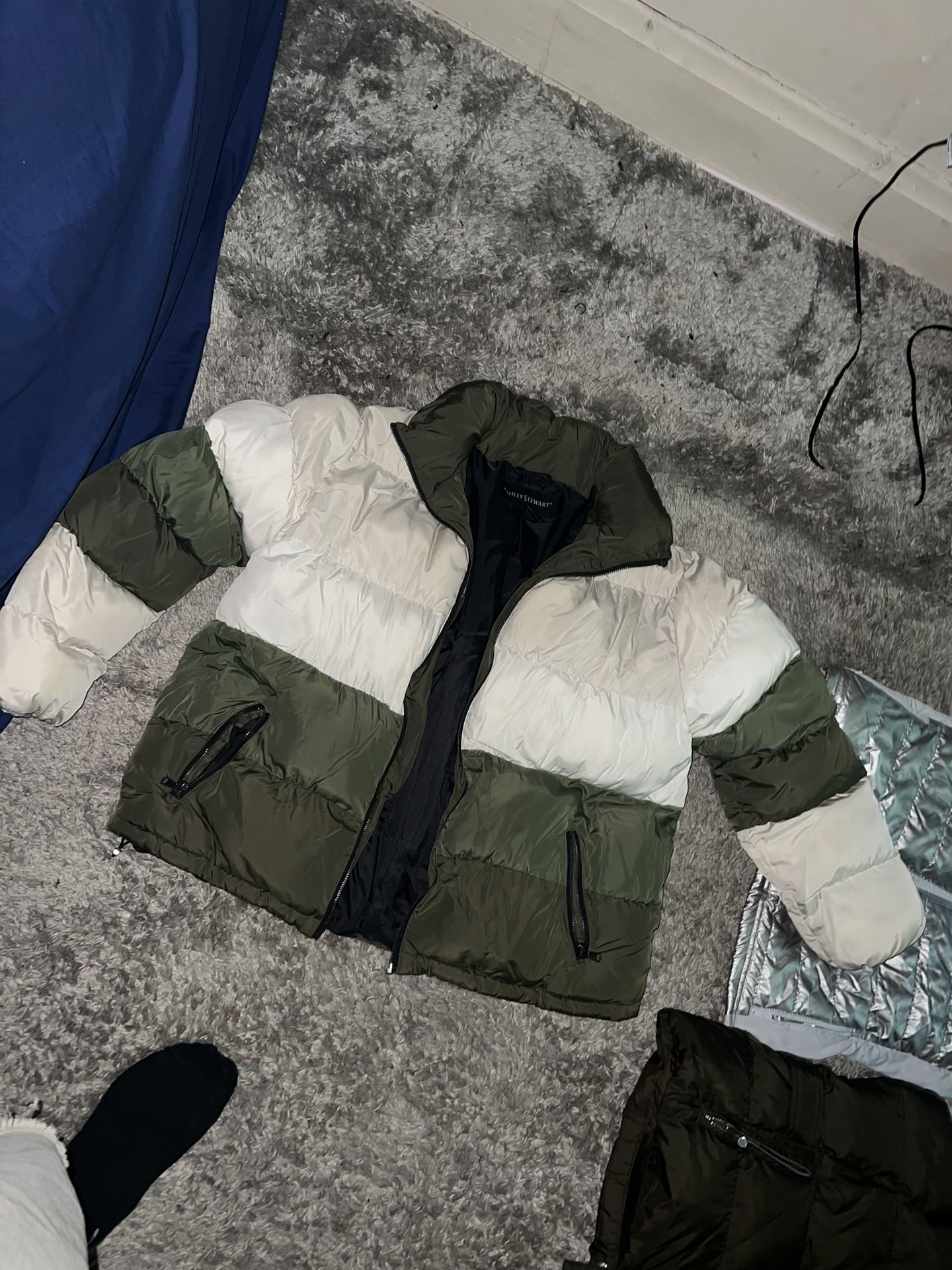 Women’s Fall/winter Coats/jackets