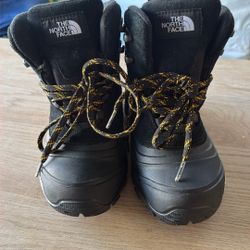 North Face Size 2 Boys Boots 