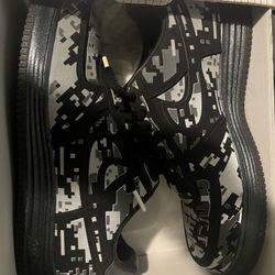 Nike Air Force Luna 1 