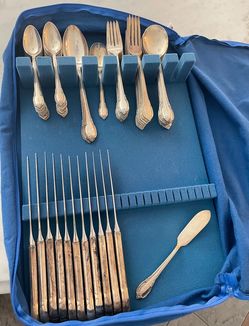Silver plated silverware set
