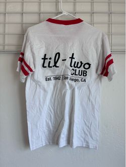 Cool vintage T Men’s M/L retro v neck